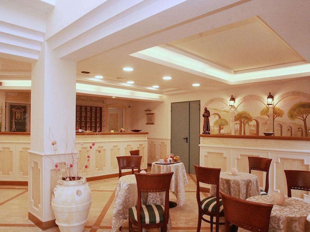 Hotel Tempio Лаго-Патрия Экстерьер фото