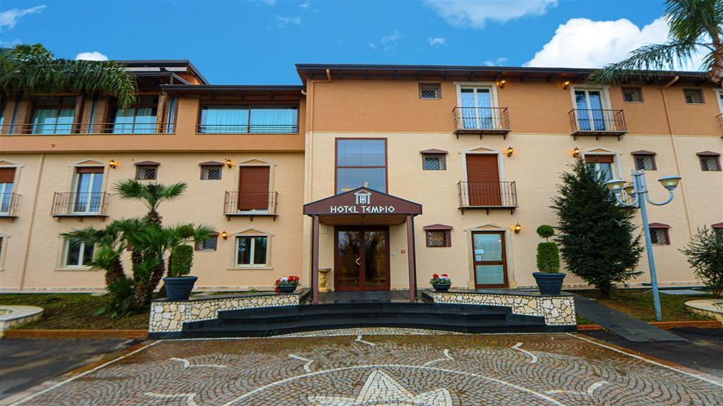 Hotel Tempio Лаго-Патрия Экстерьер фото
